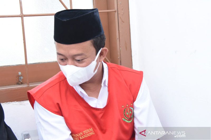 Jaksa sebut terdakwa Herry Wirawan menyesal perkosa 13 santriwati