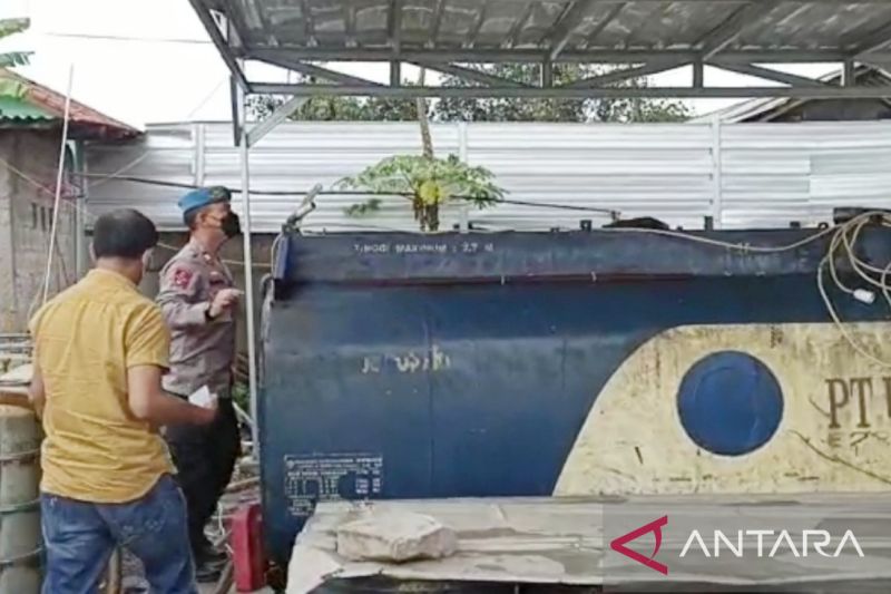 Kementerian BUMN dan Polres Bogor ungkap penimbunan 50 ton solar bersubsidi di Bogor
