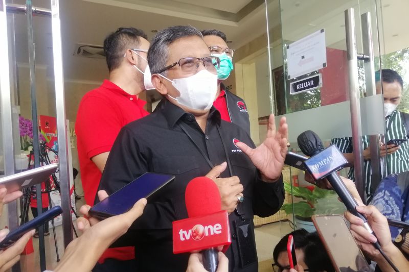 Arteria Dahlan sudah diberikan sanksi peringatan berat, kata Sekjen PDIP