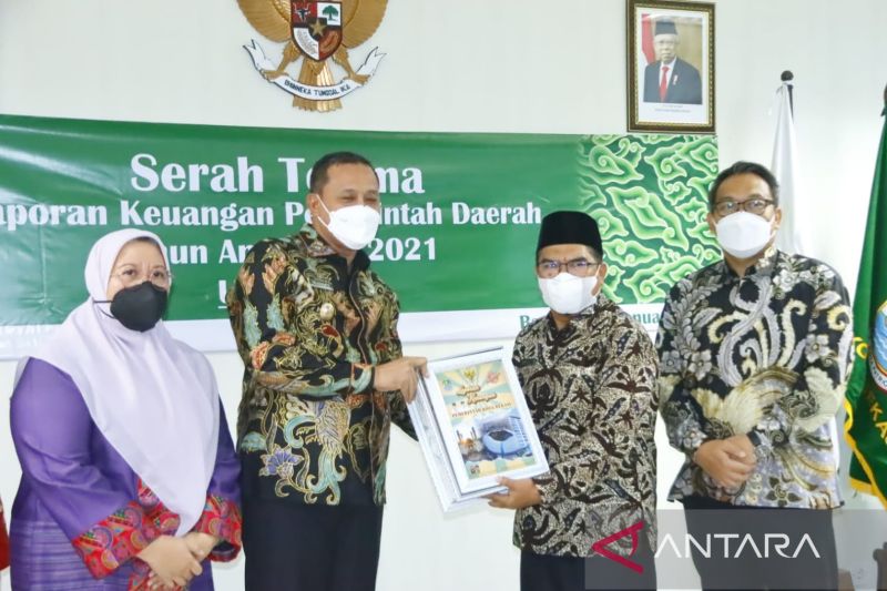 Kota Bekasi serahkan laporan keuangan ke BPK Jawa Barat