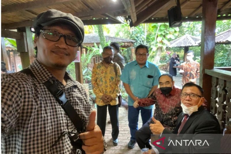 Mengenang Pak Margiono, catatan dari Hendry Ch Bangun