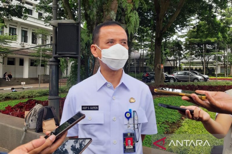 Satgas Kota Bandung evaluasi PTM di sekolah  antisipasi penyebaran COVID-19