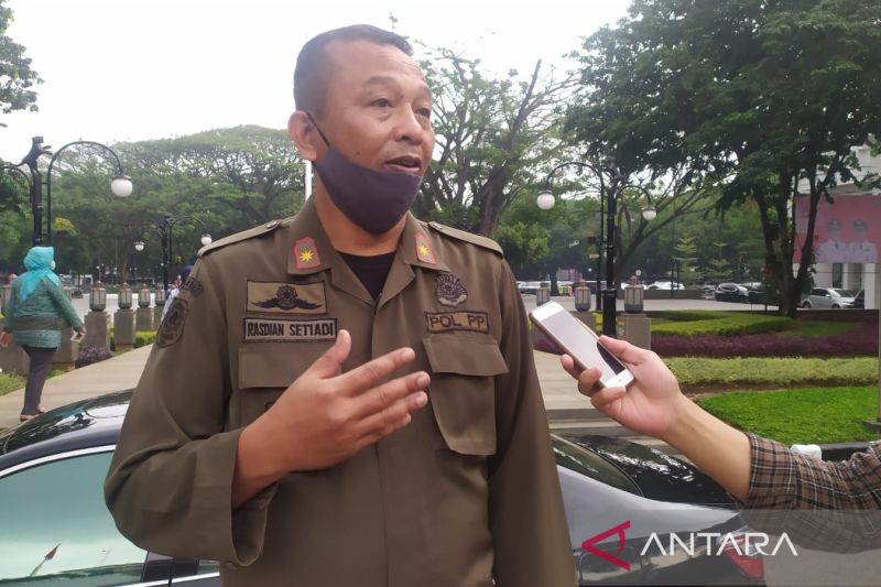Satpol PP telusuri kasus kerumunan di mal Kota Bandung saat Imlek