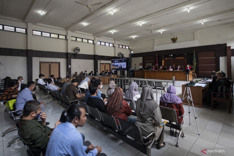 Mantan Gubernur Sumatera Selatan Alex Noerdin Jalani Sidang Dakwaan