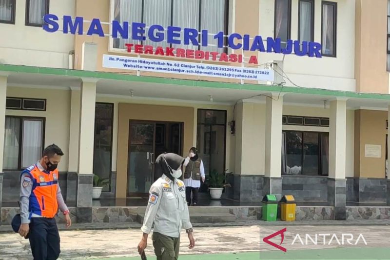 Satpol PP Cianjur lakukan pengawasan ketat pusat keramaian dan sekolah