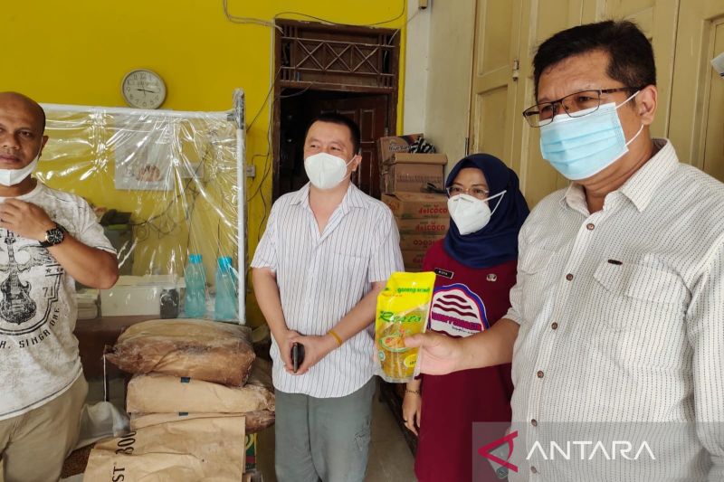 Diskoperindag Cianjur temukan stok minyak goreng di distributor tidak disalurkan