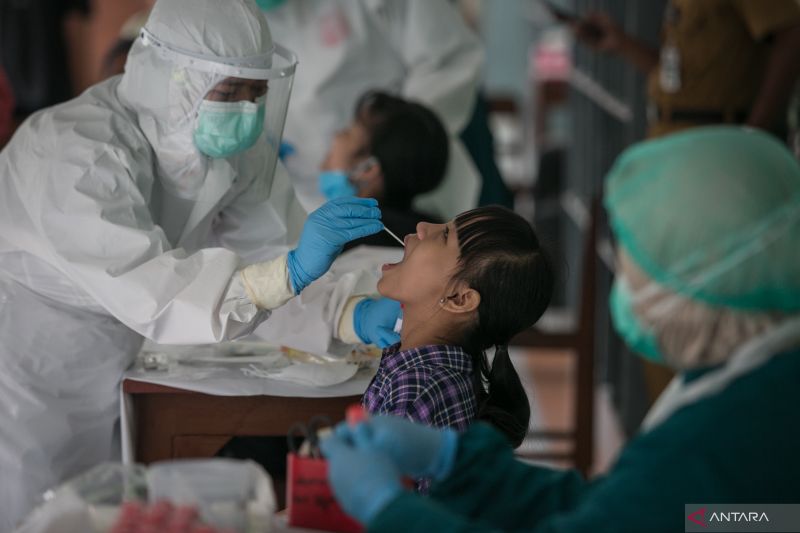 Kasus COVID-19 Indonesia bertambah 46.843