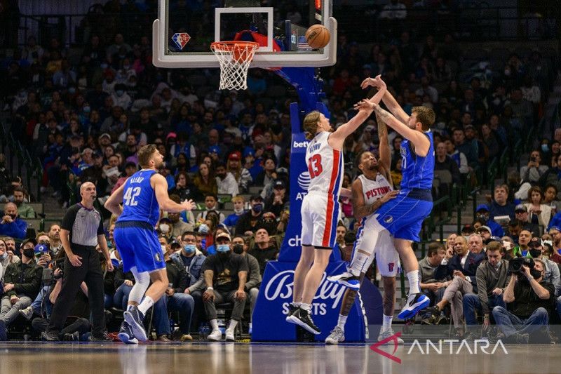 Doncic nyaris triganda, Mavericks melenggang kalahkan Pistons ANTARA News
