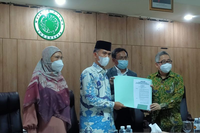 Vaksin Merah Putih kantongi sertifikat halal dari MUI