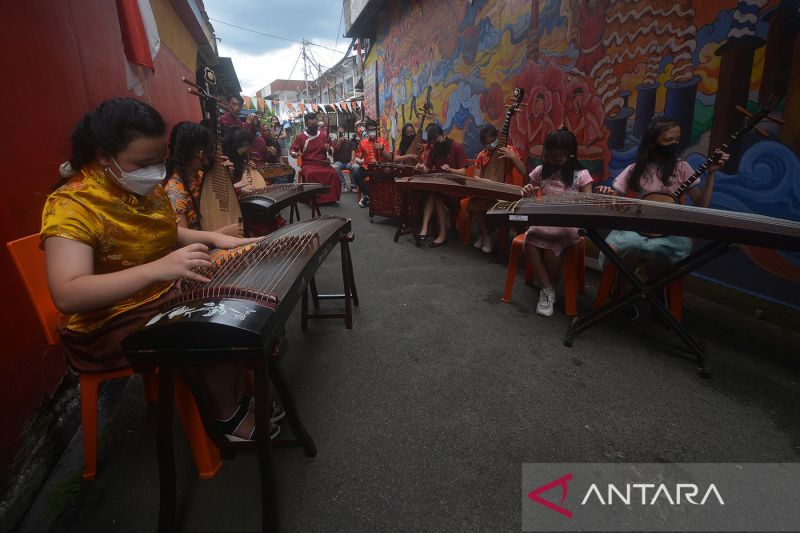 Pertunjukan Musik Tradisional Tionghoa Pontianak - ANTARA News