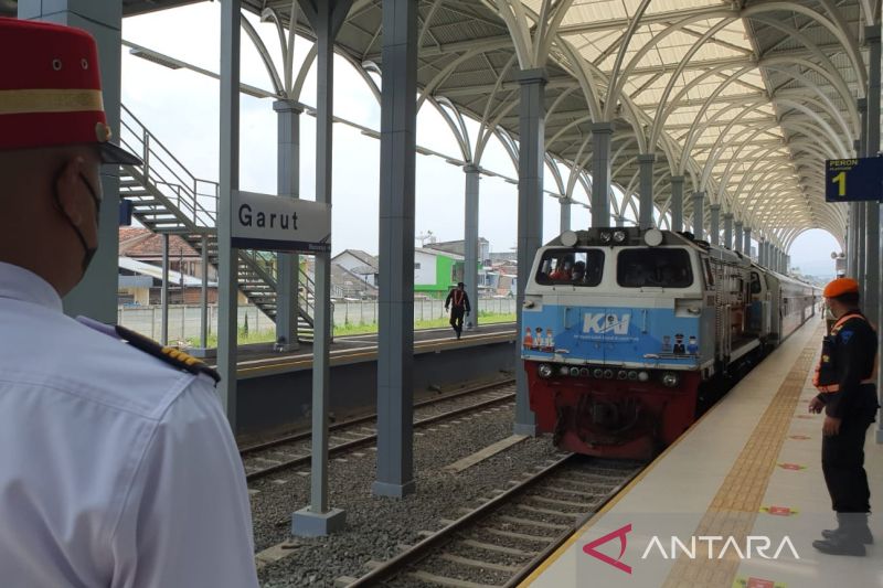 Jalur kereta api Stasiun Garut-Cibatu mulai diuji coba sebelum resmi beroperasi