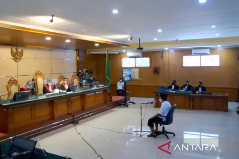 Hakim putuskan tak jatuhkan hukuman kebiri bagi Herry Wirawan