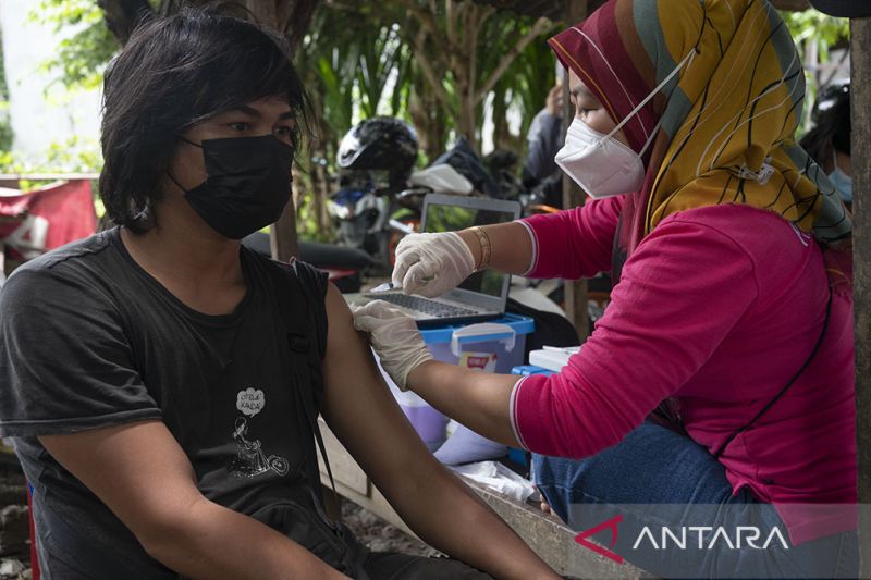 Vaksinasi di Tempat bagi Pelaku Perjalanan