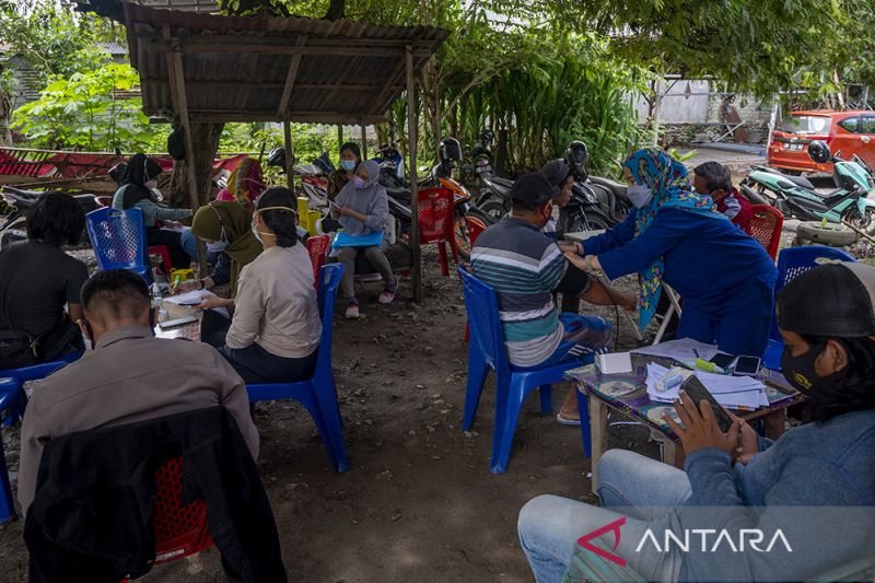 VAKSINASI DI TEMPAT BAGI PELAKU PERJALANAN