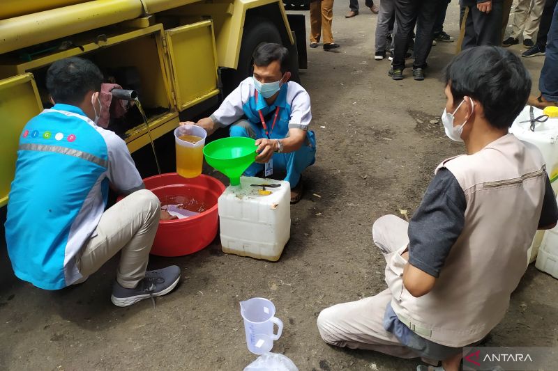 Disdagin Kota Bandung minta warga beli minyak goreng sesuai kebutuhan