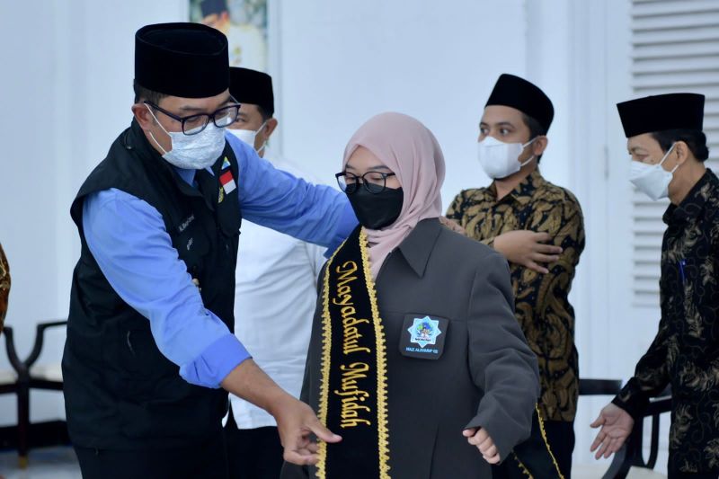 Ridwan Kamil lepas 550 pelajar asal Jabar yang akan menimba ilmu ke Mesir