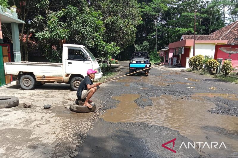 Pemprov Jabar segera perbaiki jalur Cianjur selatan yang rusak