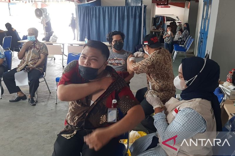 131.203 warga Kabupaten Bekasi sudah vaksinasi COVID-19 dosis tiga
