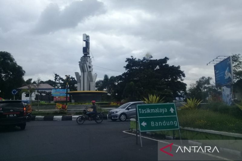 Pemerintah Garut percepat lelang untuk program perbaikan jalan rusak