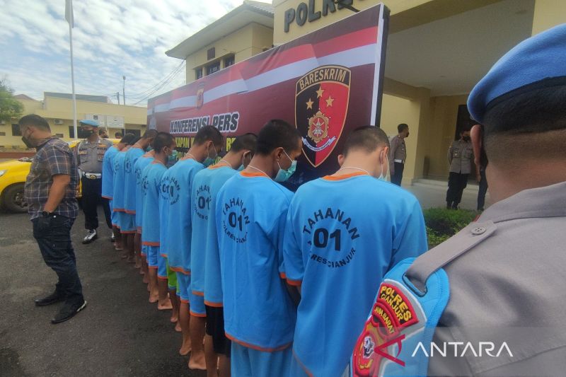 Polres Cianjur tangkap 10 pencuri kendaraan bermotor