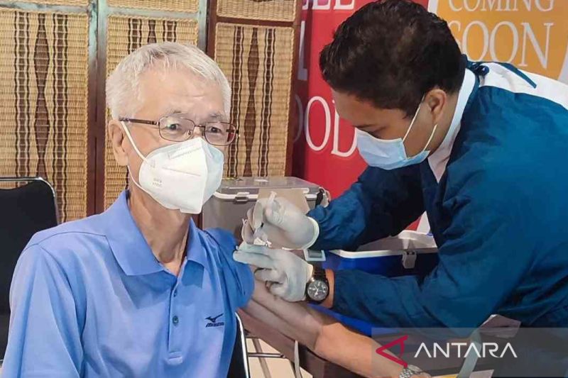 Vaksinasi dosis kedua capai 75 persen dari sasaran di Kabupaten Bekasi
