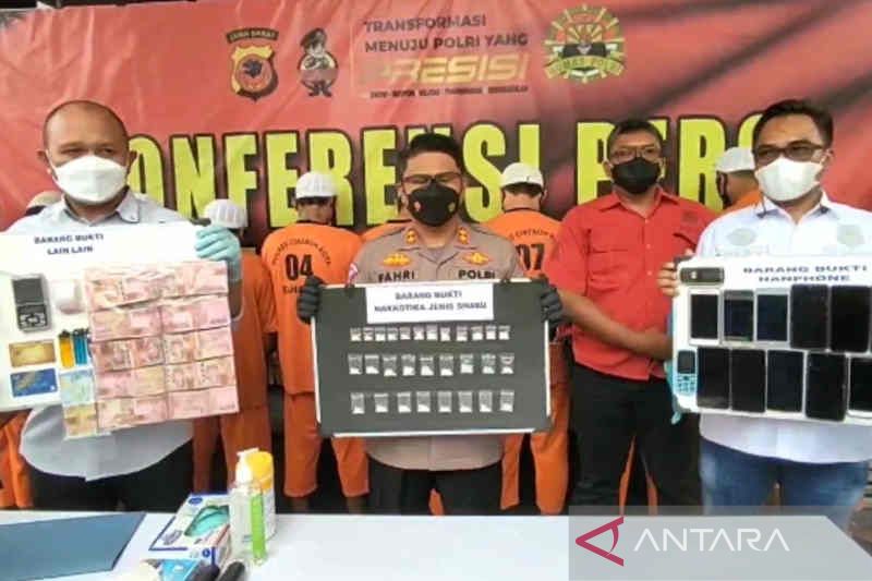 Polres Cirebon tangkap 13 pengedar narkotika dalam tiga bulan ini