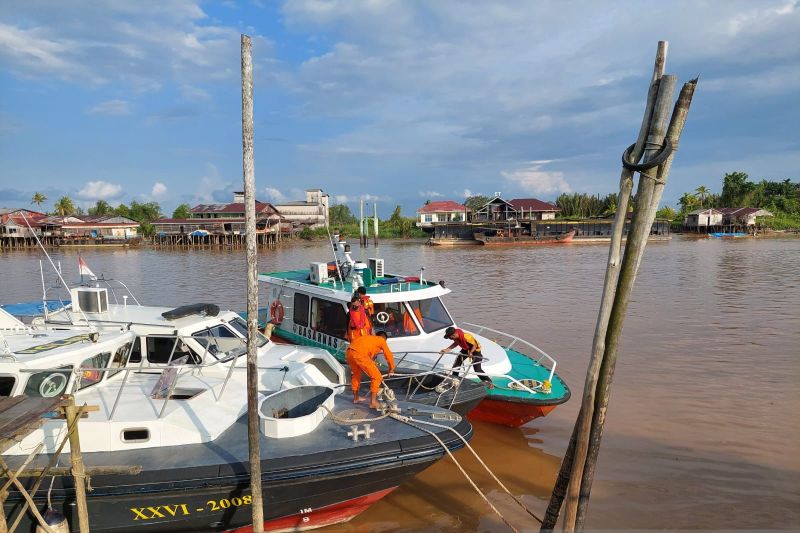 Basarnas Jambi Cari Kapal Yang Hilang Kontak Akibat Badai Di Perairan Berhala Antara News Jambi