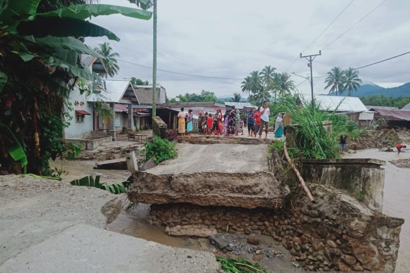 Banjir dan longsor melanda tiga dusun di Chiki, Sulawesi Tengah