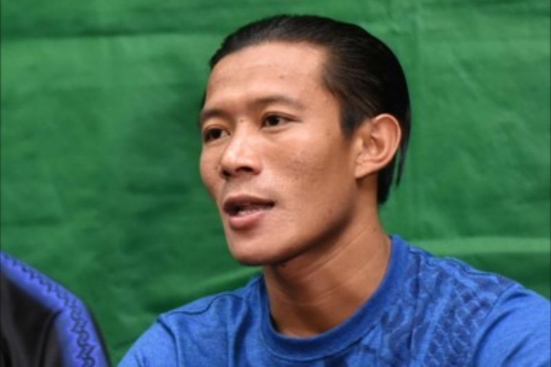 Henhen Herdiana ingatkan Persib tak cepat puas usai kalahkan Madura United