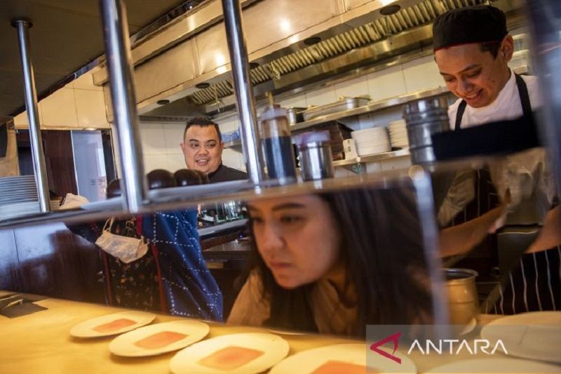 Kepala Chef restoran tertinggi di dunia ternyata dari Indonesia