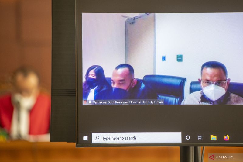 Dodi Reza Alex Noerdin Jalani Sidang Dakwaan