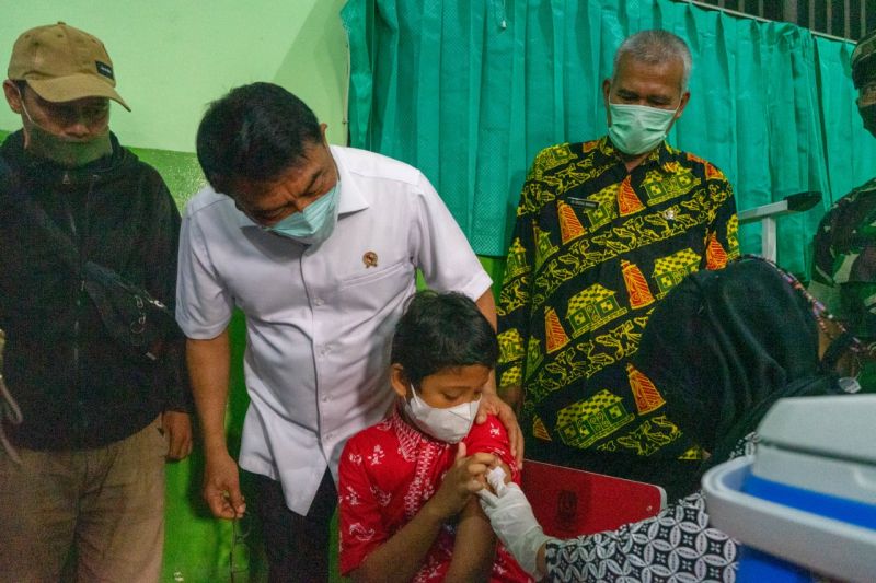 Moeldoko pantau percepatan vaksinasi anak usia 6-11 tahun di Kota Bekasi