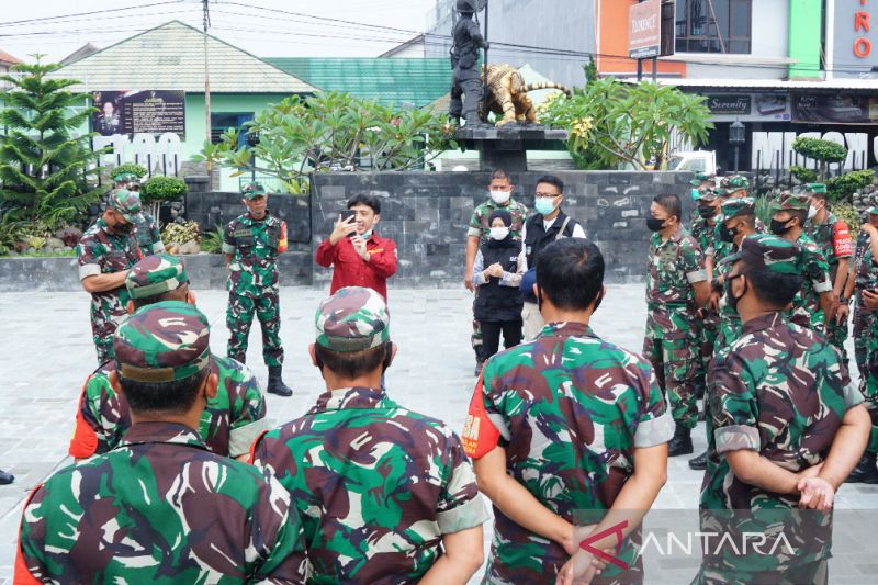 Diskominfo beri pelatihan multimedia bagi prajurit TNI di Garut