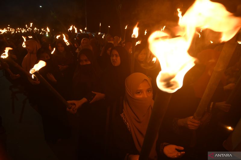 Pawai Obor Sambut Ramadan