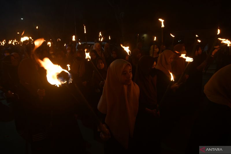 Pawai Obor Sambut Ramadan