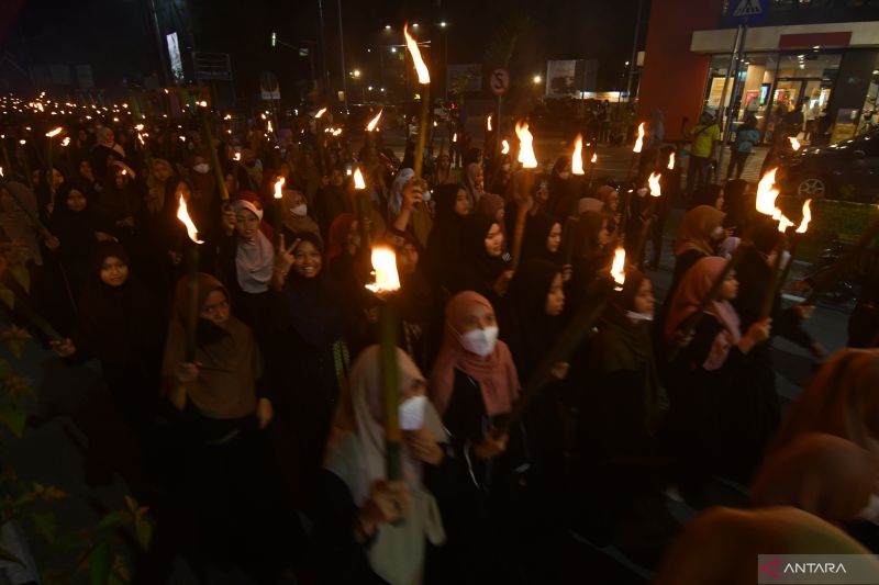 Pawai Obor Sambut Ramadan