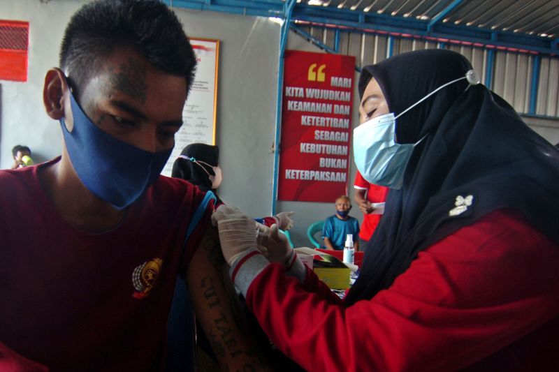 Kasus sembuh dari COVID-19 di Indonesia tambah 7.871 orang