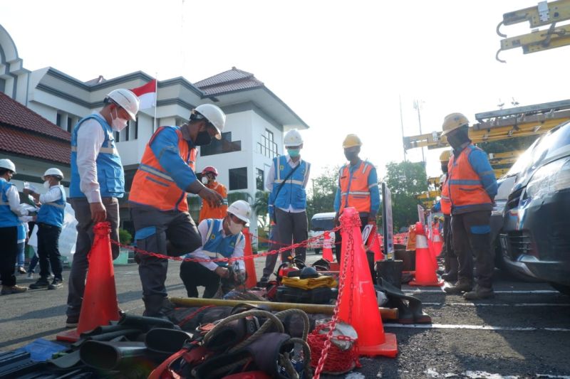 PLN Jawa Barat siagakan 4.279 personel kawasan pasok listrik Ramadhan