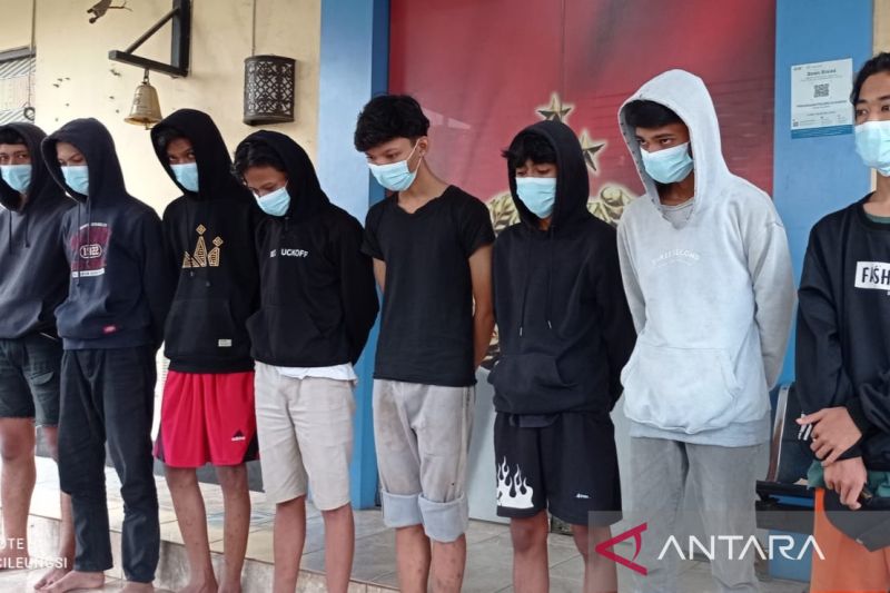 8 remaja terlibat perang petasan di Bogor diamankan polisi