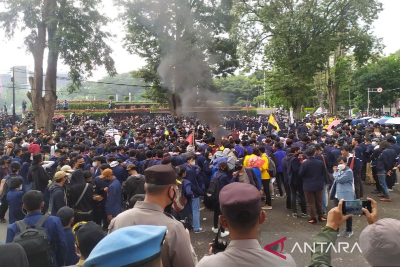Polisi pastikan unjuk rasa mahasiswa di 25 titik di Jawa Barat aman dan terkendali