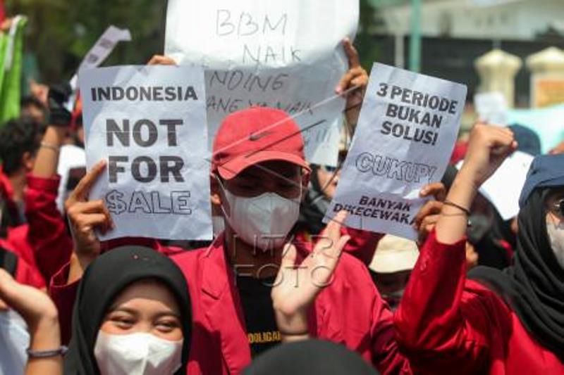 Unjuk Rasa Mahasiswa Di Sidoarjo