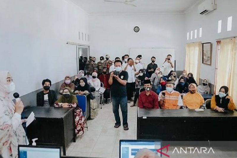 Karawang cairkan anggaran Rp25 miliar untuk bansos guru ngaji dan marbot masjid