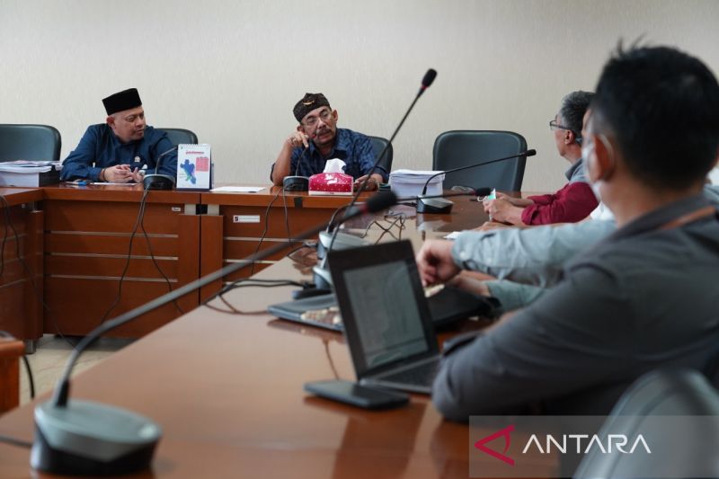 DPRD Kota Bogor dorong payung hukum bagi penataan PKL