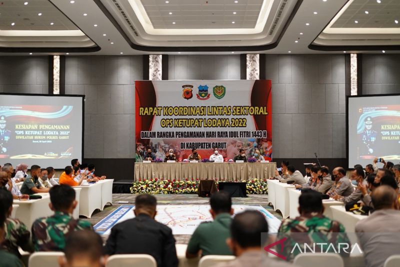 Pemkab Garut siap jadikan kantor pemerintahan di jalan raya tempat istirahat pemudik