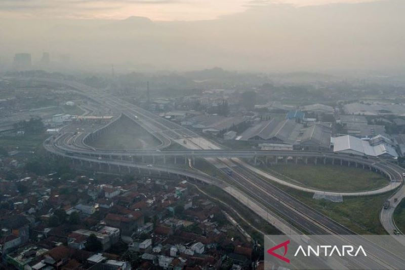 Polisi sesuaikan jumlah pintu tol di Cileunyi cegah antrean kendaraan