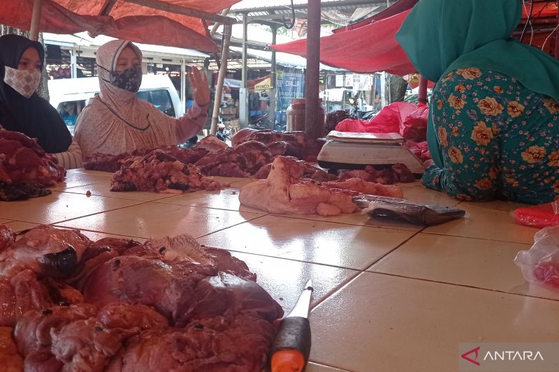 Harga daging sapi di Cianjur capai Rp140.000 per kg