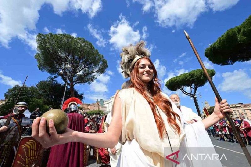 Parade perayaan ulang tahun ke-2775 Kota Roma