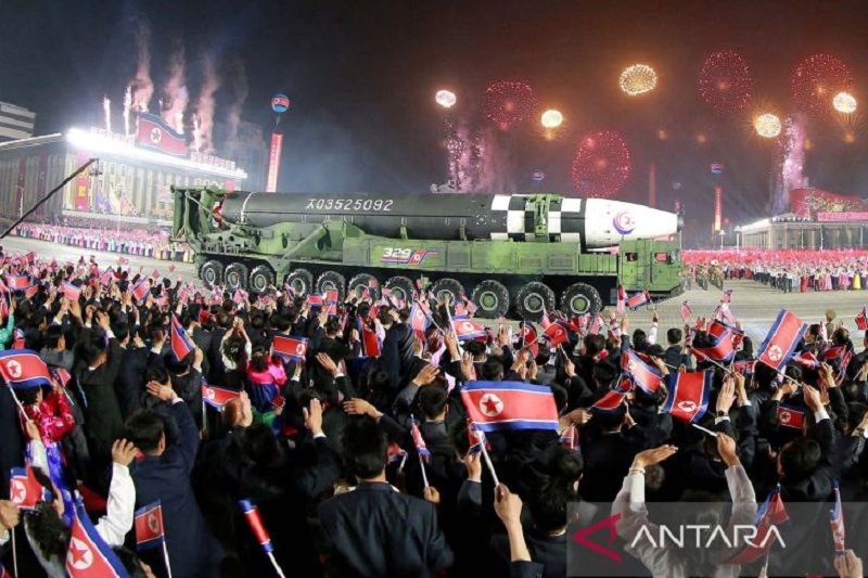 Korea Utara pamerkan rudal balistik antarbenua Hwasong-17