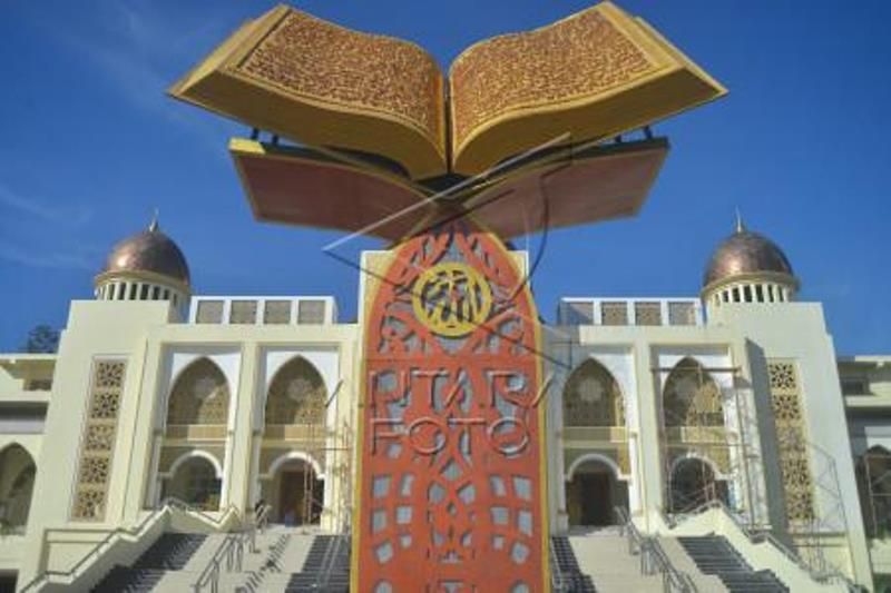 Monumen Al Quran Padang Panjang 