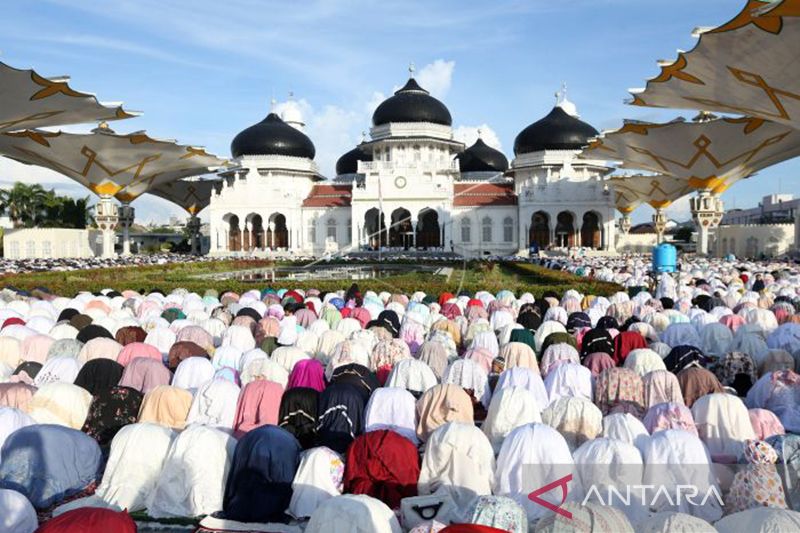 Masjid Raya Baiturrahman Aceh Mulai Siapkan Shalat Idul Fitri 1443 H 6422